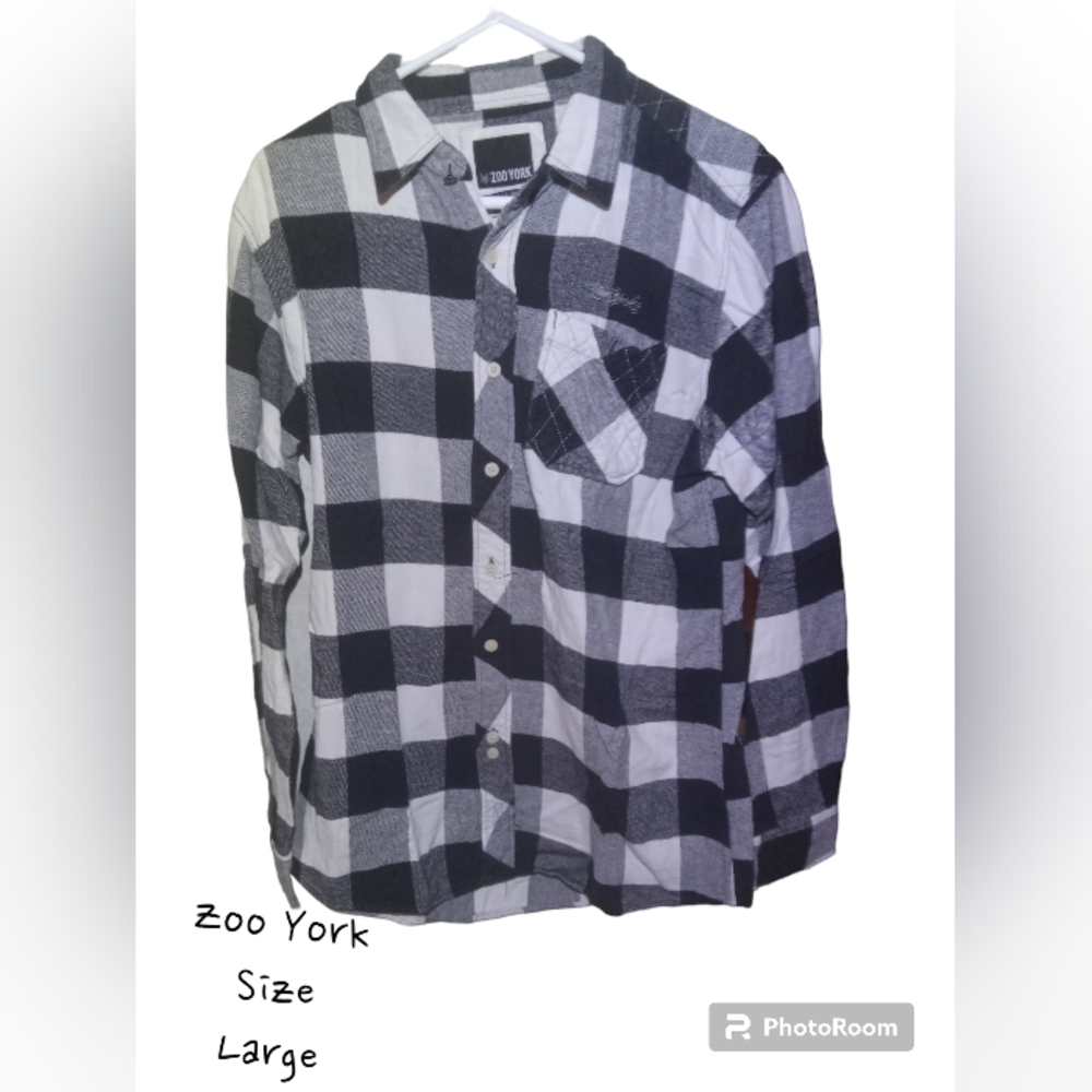 Zoo York white and black checkered Shirt